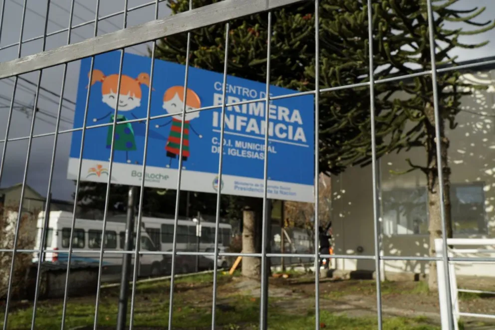 Familias del CDI Dr. Iglesias exigen la entrega inmediata de la obra