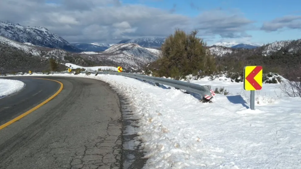 Realizan tareas conservación en la ruta 40 entre Bariloche y El Bolsón