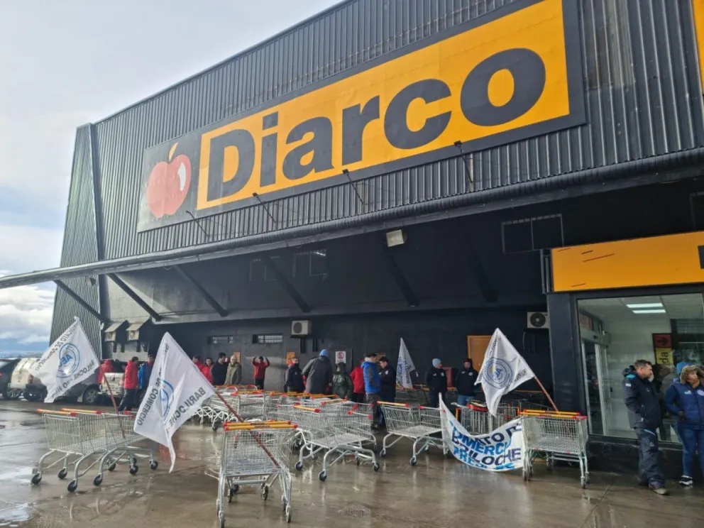 Trabajadores de Diarco se manifestaron por falta de personal